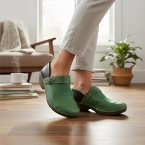 Rocky 4 Eur Sole Green Leather Clogs – Women's – EU Size 37/US7
